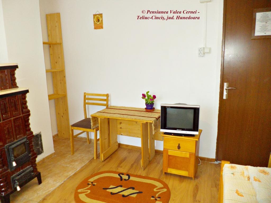 Pensiunea Valea Cernei Teliucu Inferior Room photo